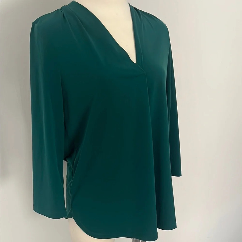 41 Hawthorn Green Blouse with 3/4 Sleeves - Picture 4 of 5